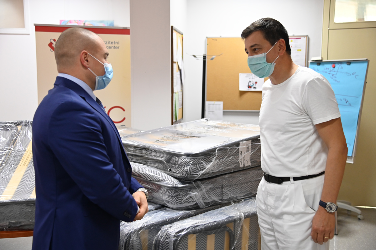 UKC Maribor: Starši na pediatriji na udobnejših ležiščih
