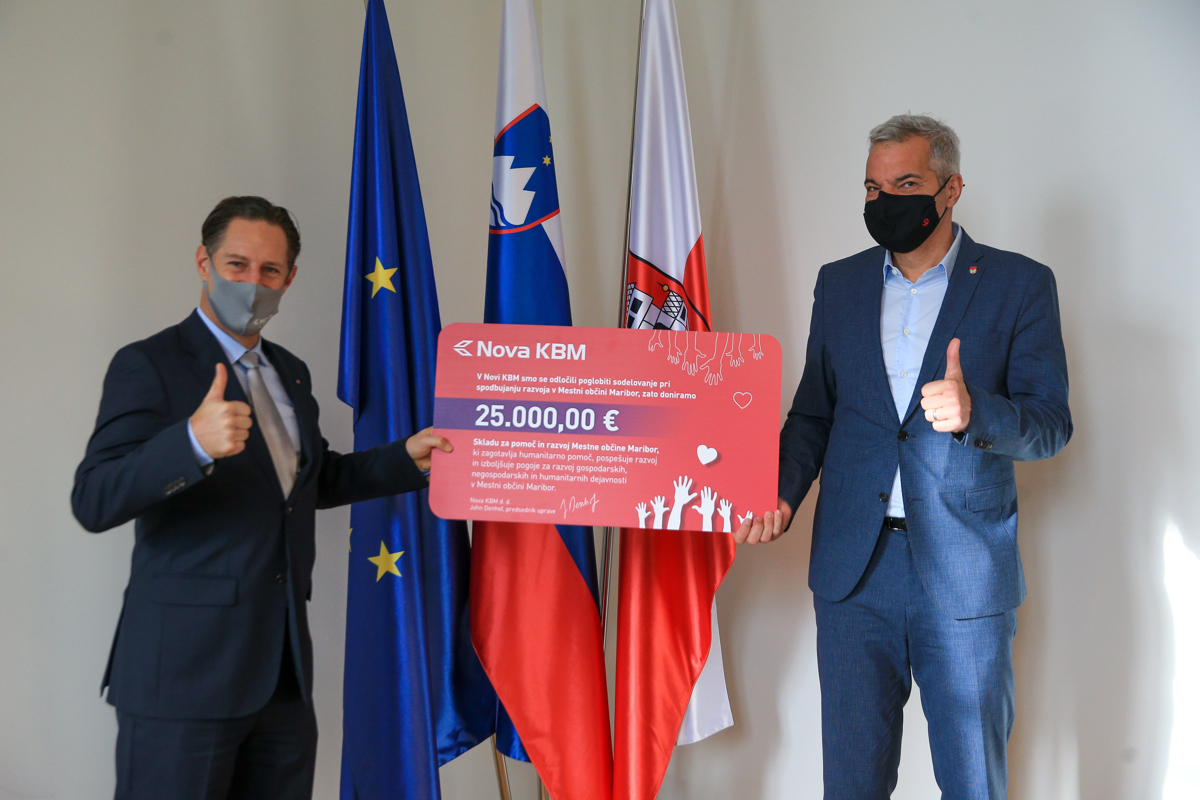 Bankirji so mariborski občini primaknili 25.000 evrov, John Denhof izziva druga podjetja