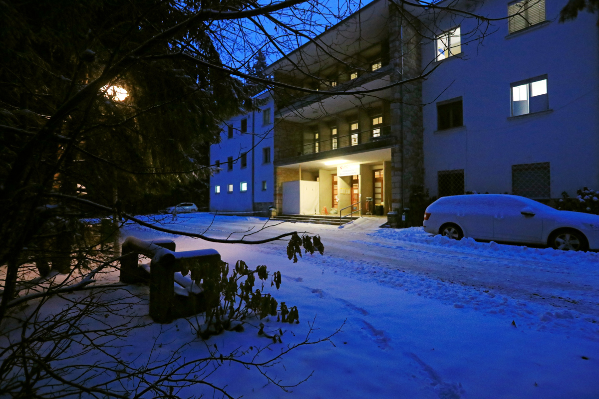 UKC Maribor: Epidemija odnesla dobiček, investicij (še) ne