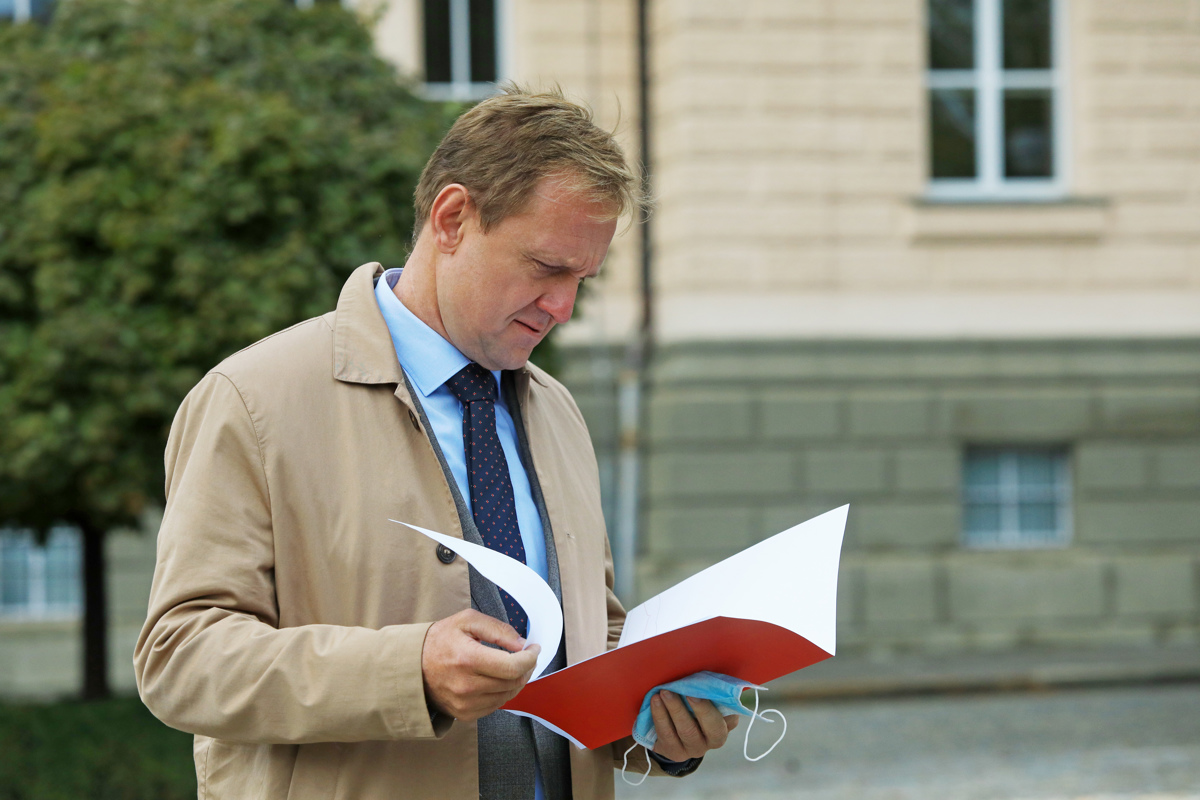 Auerjeva LPR zahteva odstop mariborskega podžupana Sama Petra Medveda. Kako poziv komentira podžupan?