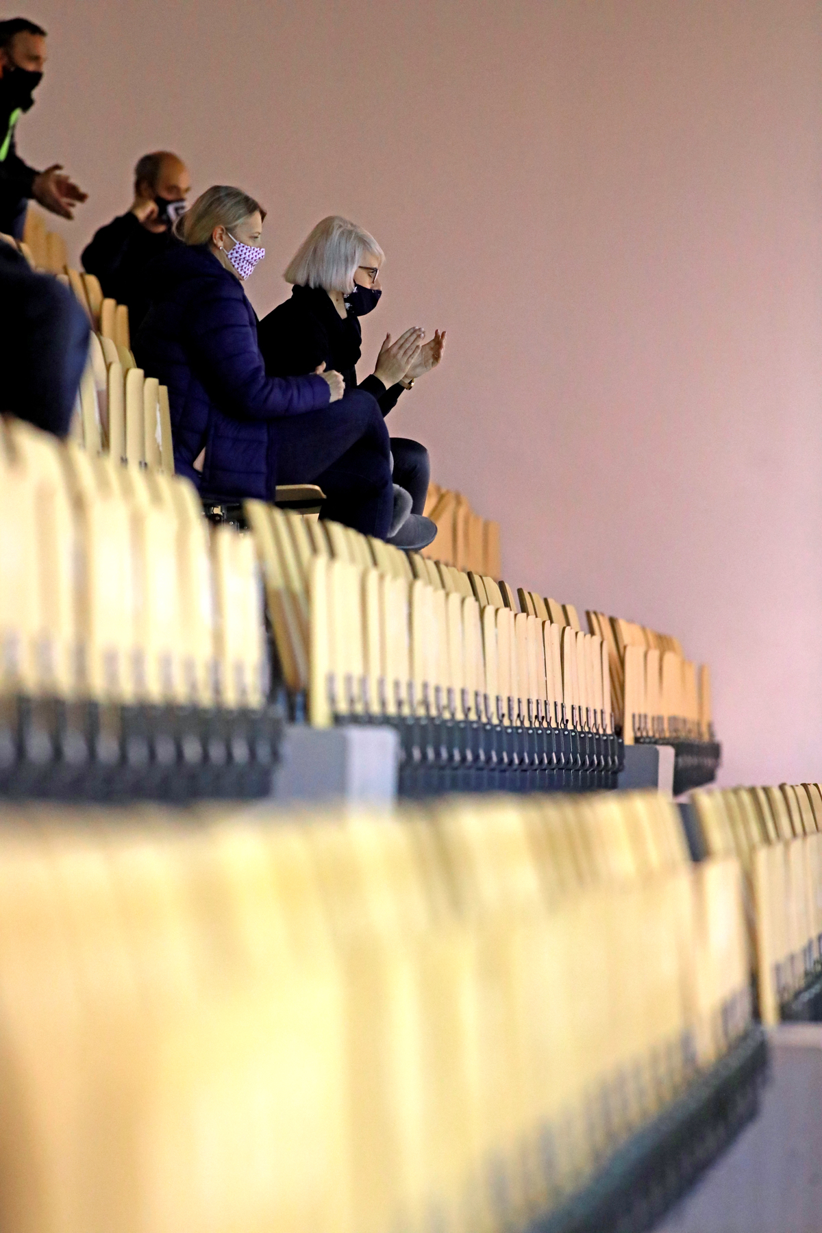 Prazne tribune: Tako so videti športne prireditve brez množice navijačev