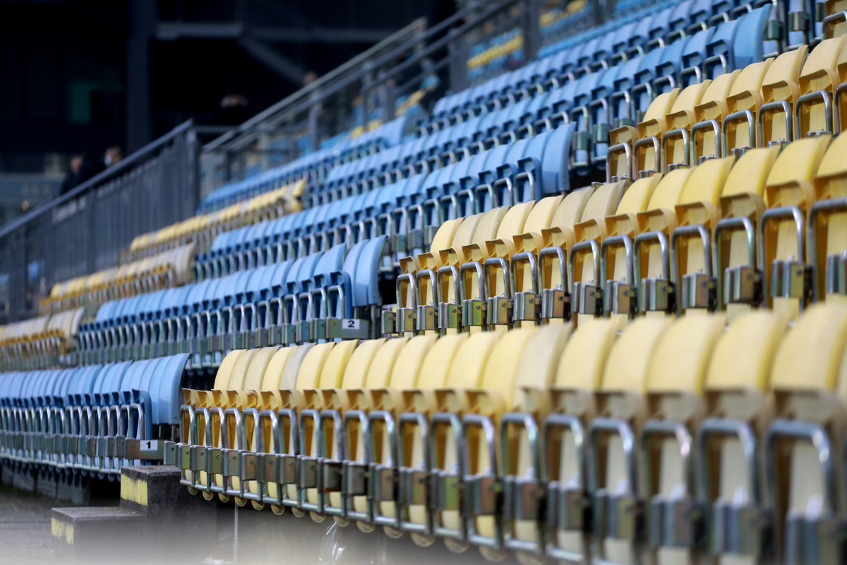 Prazne tribune: Tako so videti športne prireditve brez množice navijačev