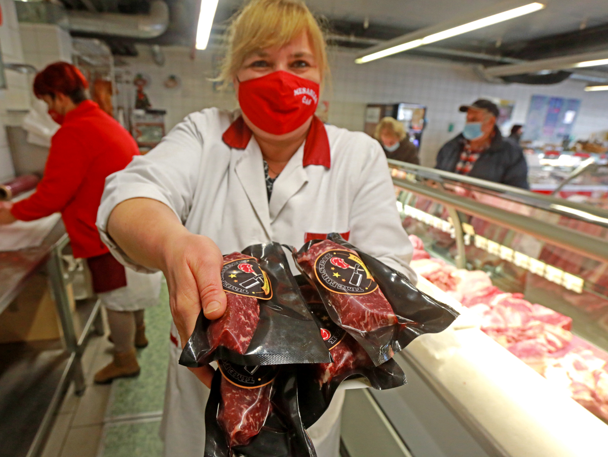 Kako speči steak za praznično večerjo