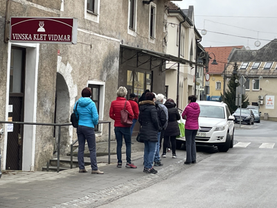 (FOTO) Vrste za biftek na Ravnah - vse za božično perfekcijo