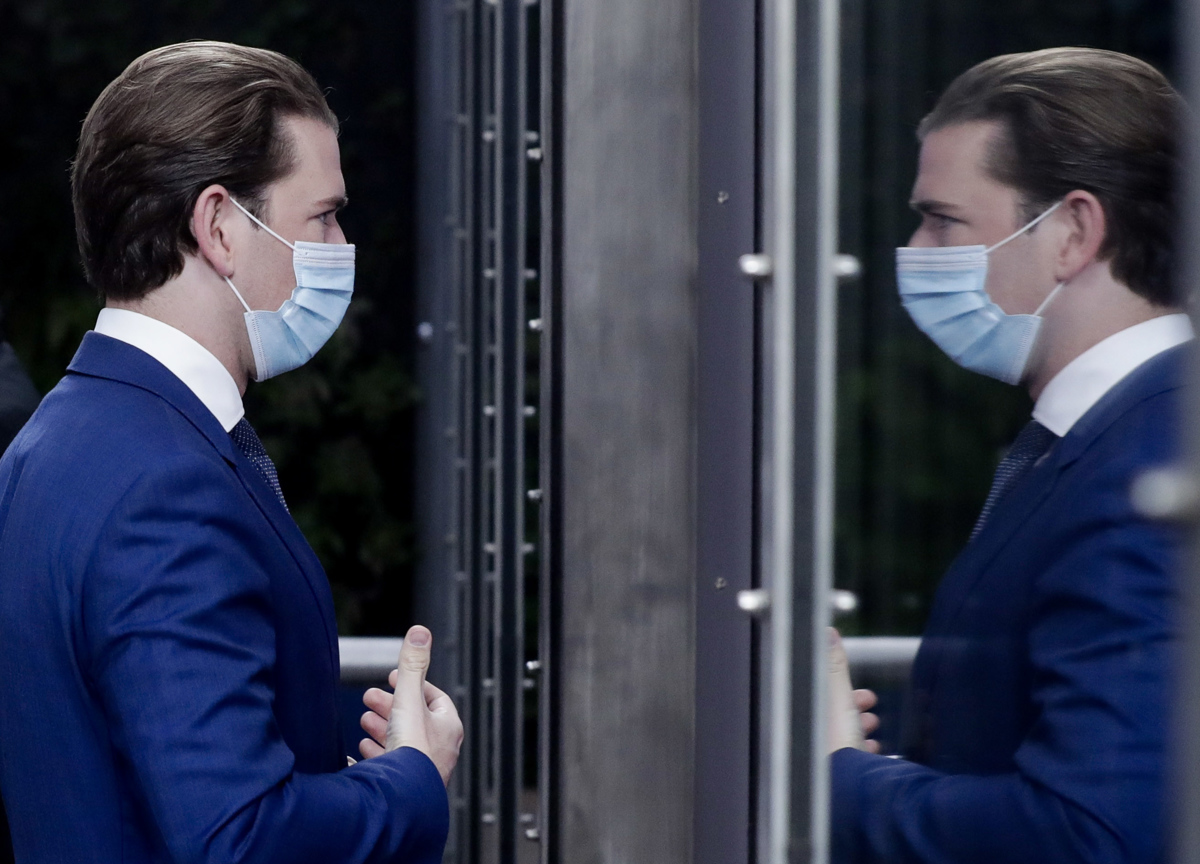 Kurza imajo poln kufer: Že drugič v teh dneh so v Avstriji potekali množični protesti