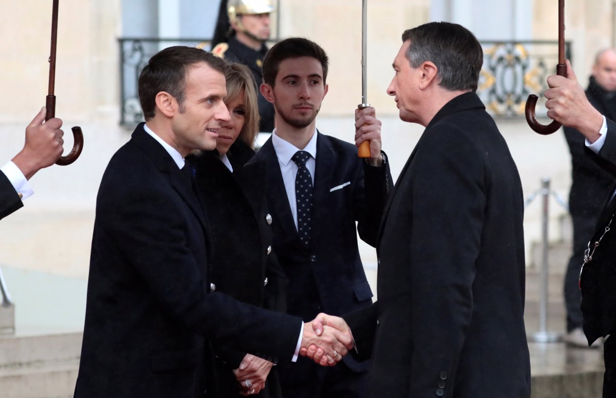 Macron v pismu predsedniku Pahorju sporočil, da sprejema povabilo na srečanje voditeljev procesa Brdo-Brioni