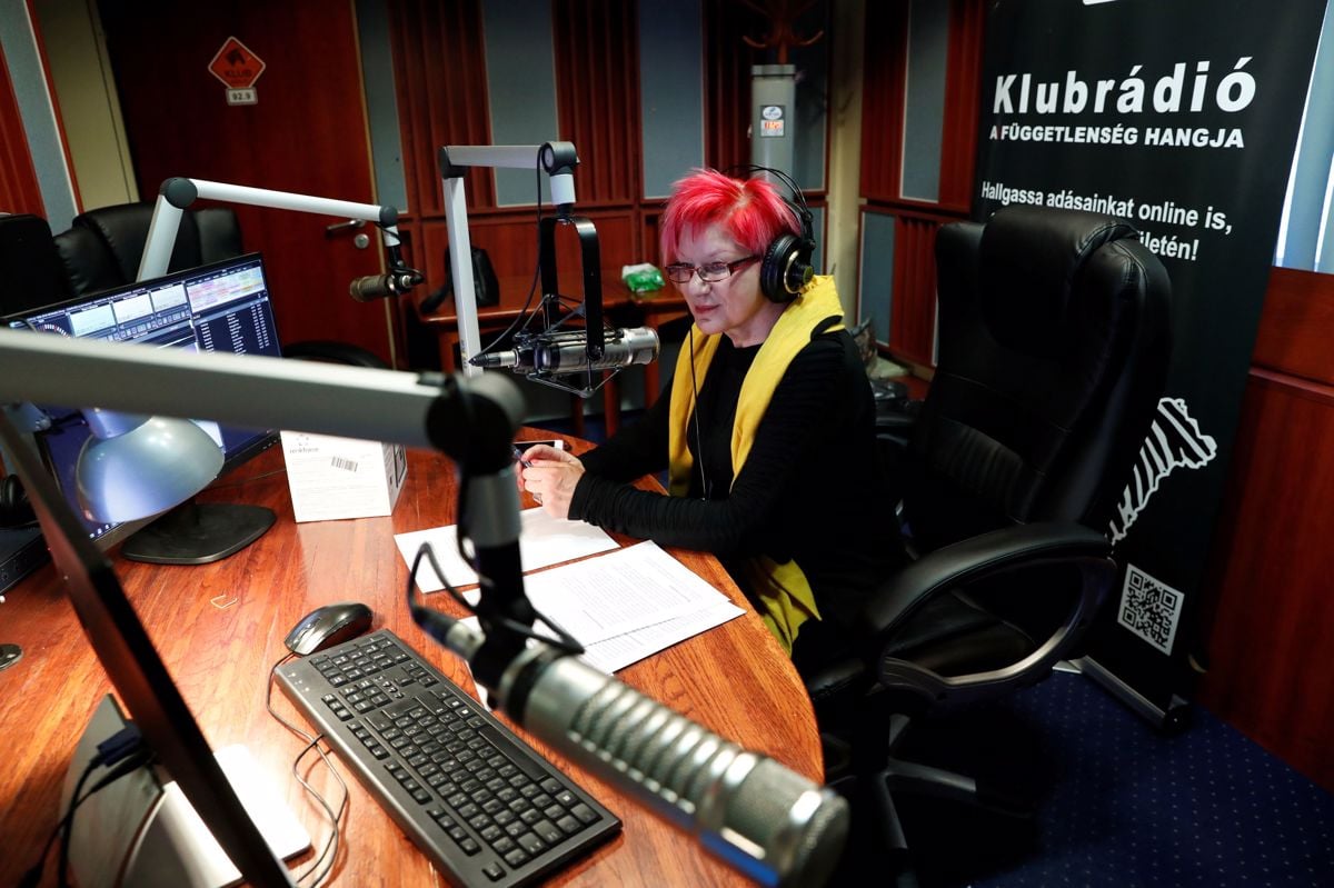 Vodilni neodvisni radio na Madžarskem ugasnil: "Odločitev, čeprav pričakovana, je sramotna in strahopetna"