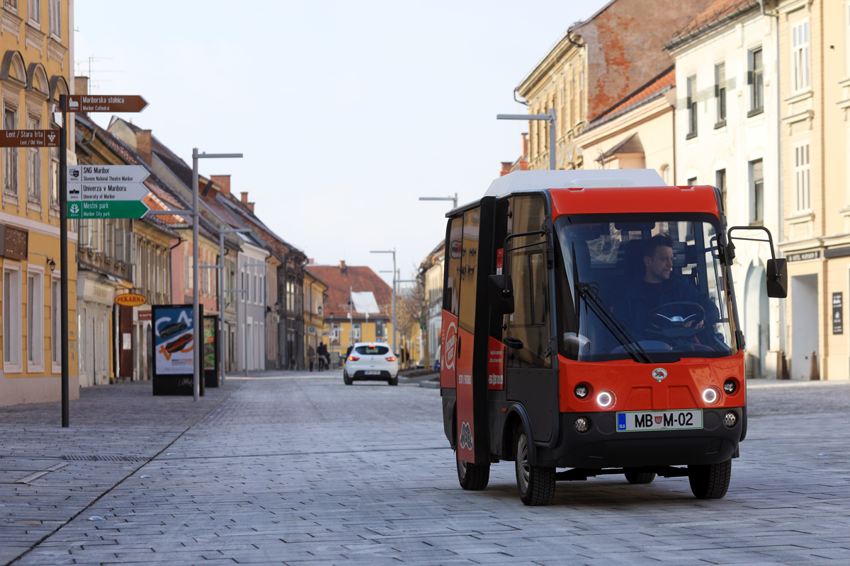 Izredna seja mestnega sveta: Glavni trg v Mariboru ostaja zaprt za promet