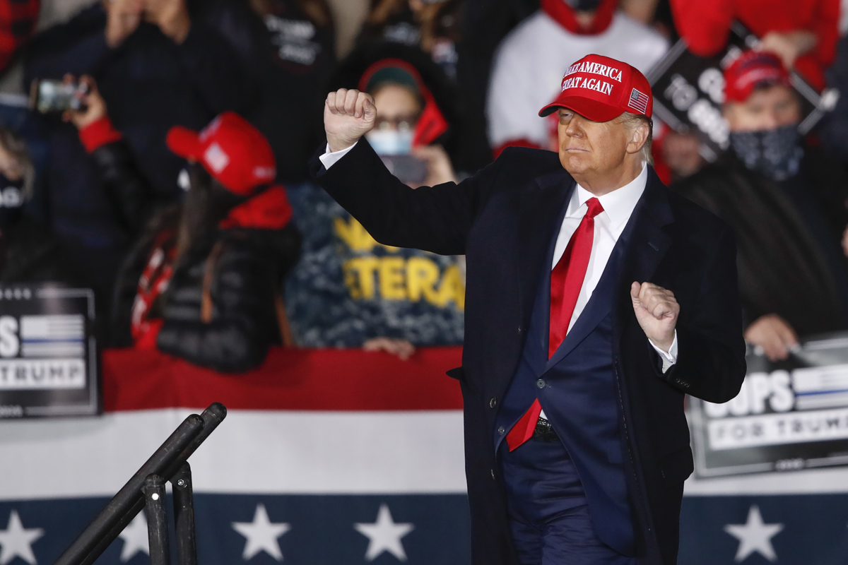 Bivši ameriški predsednik Donald Trump po pričakovanju prestal tudi drugo ustavno obtožbo