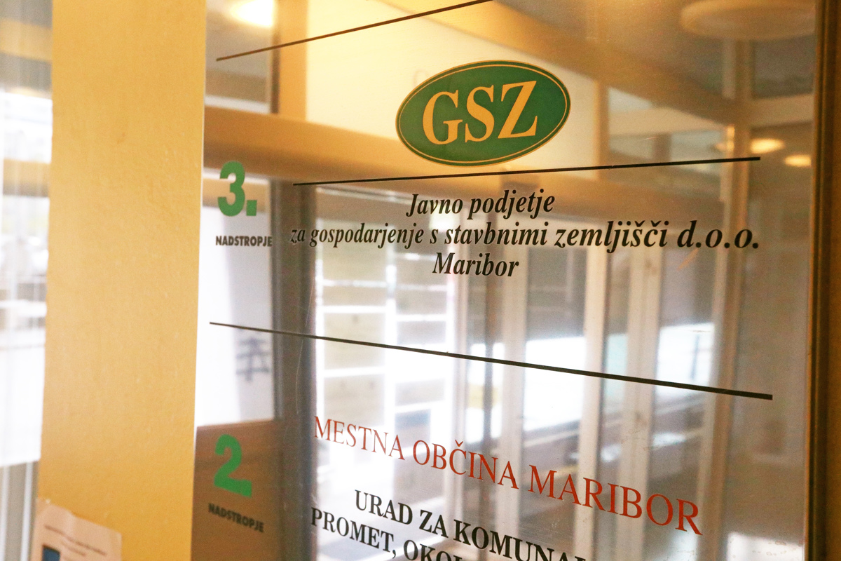 Mariborska občina ukinja Javno podjetje za gospodarjenje s stavbnimi zemljišči. Kaj to pomeni za občane? 