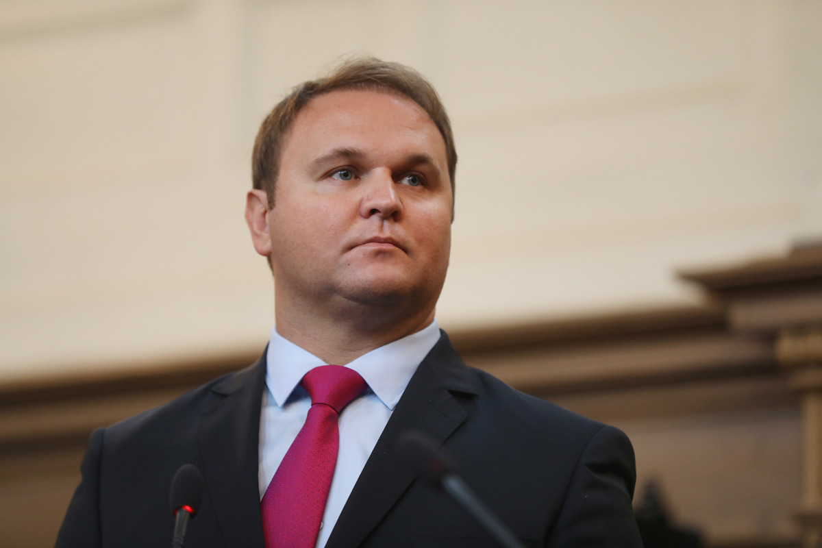 Nekdanji prvi mož Dela Revije Matej Raščan naj bi v zaporu dočakal novo kazensko ovadbo