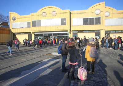 V primeru poslabšanja epidemiološke slike bodo tudi osnovne šole prešle na prilagojeni model C1