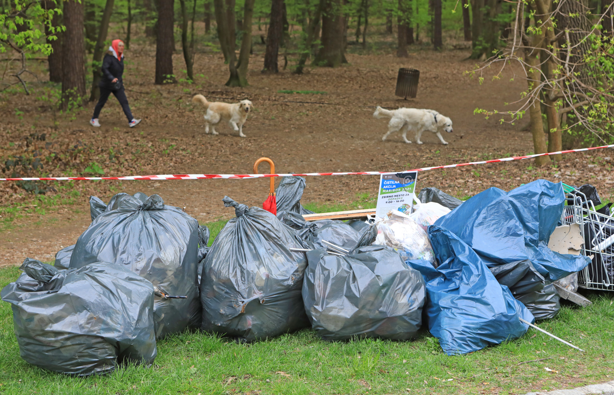 Čistilna akcija Moji odpadki, moja skrb: Kako so Mariborčani zbrali pet ton komunalnih odpadkov