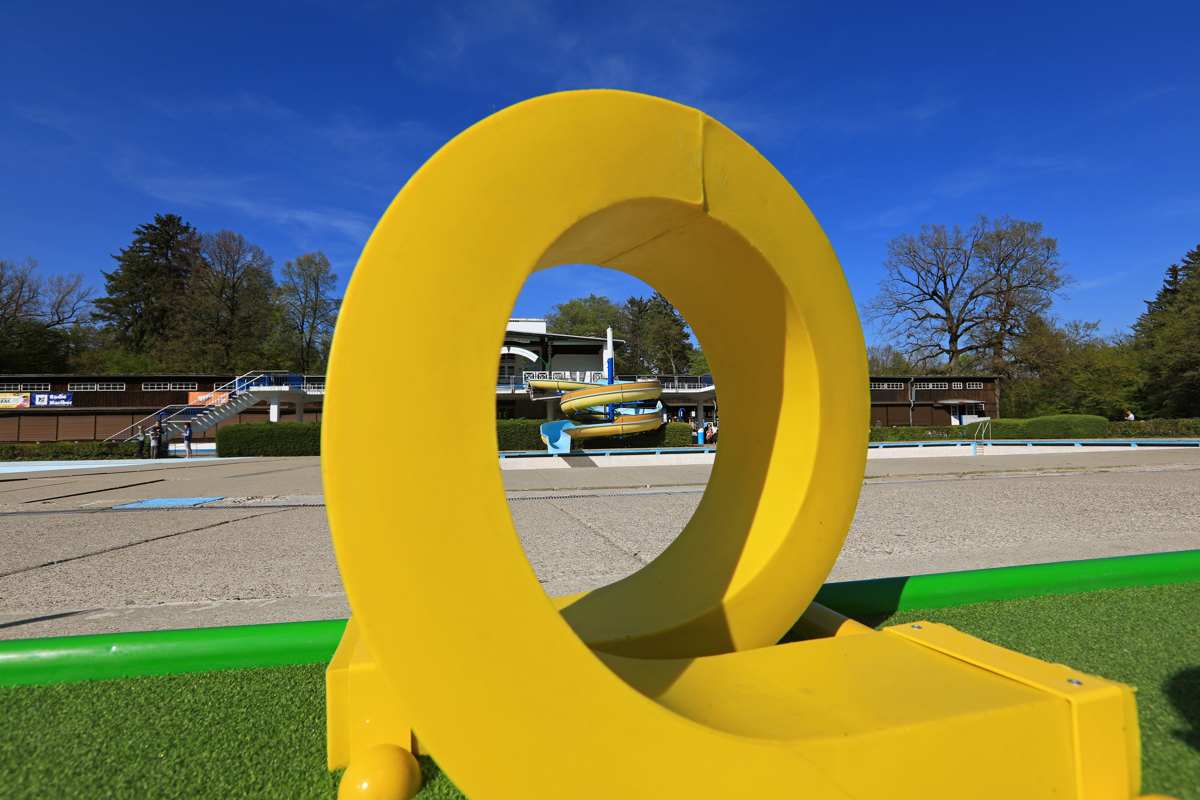 Mini golf na Mariborskem otoku: Imenitna popestritev na naravnem biseru mesta