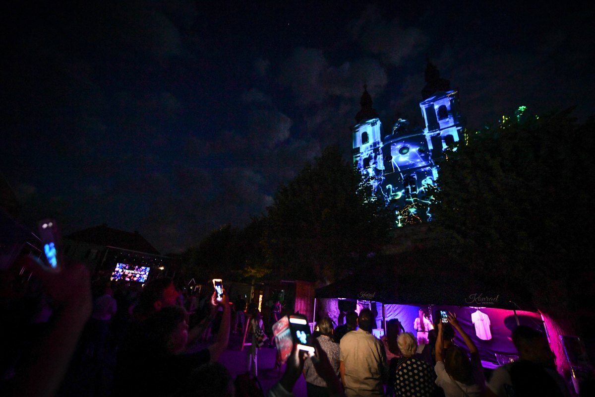 Noč, ko je v Sveti Trojici zažarelo na tisoče zvezd in znanih obrazov