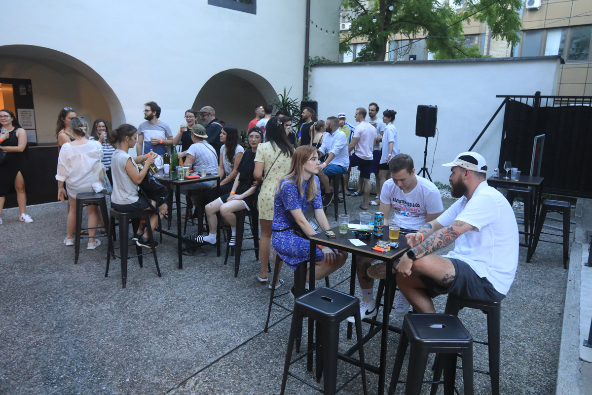 (FOTO) Natikači, beli zokni, muzika in špricer. Tako je izgledala Štajerska čaga