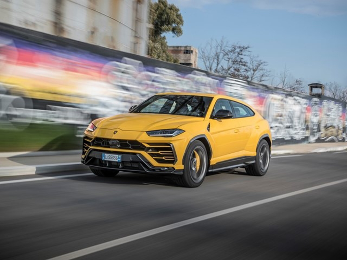 S covidno pomočjo do lamborghinija in rolexa
