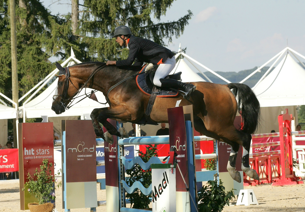 ​V Dogošah bo na mednarodnem tekmovanju preskakovalo ovire več kot 200 konj