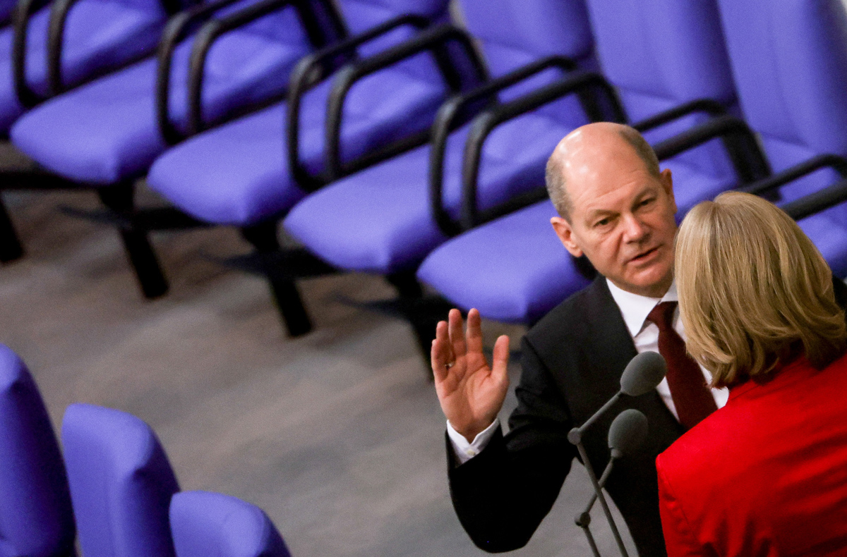 Olaf Scholz prisegel kot novi kancler, četrtič bo Nemčijo vodil socialdemokrat
