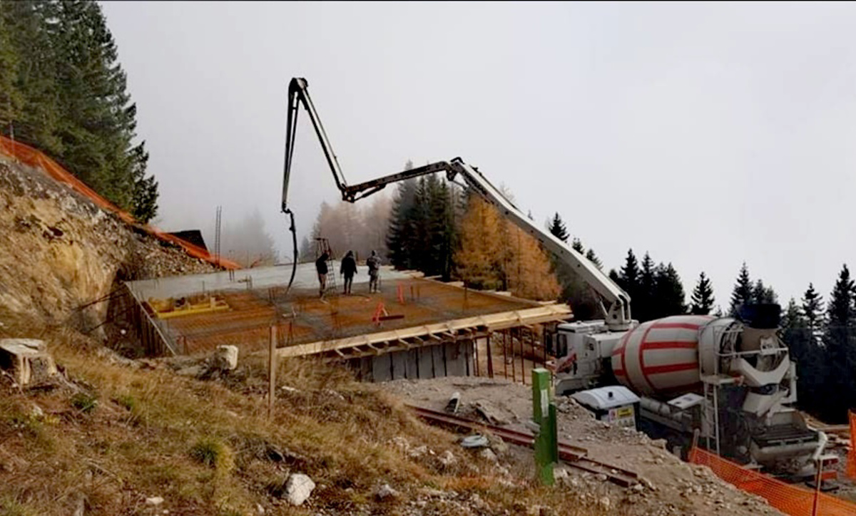 Požar na Mozirski koči preiskan: Zagorelo zaradi dotrajanih dimniških naprav
