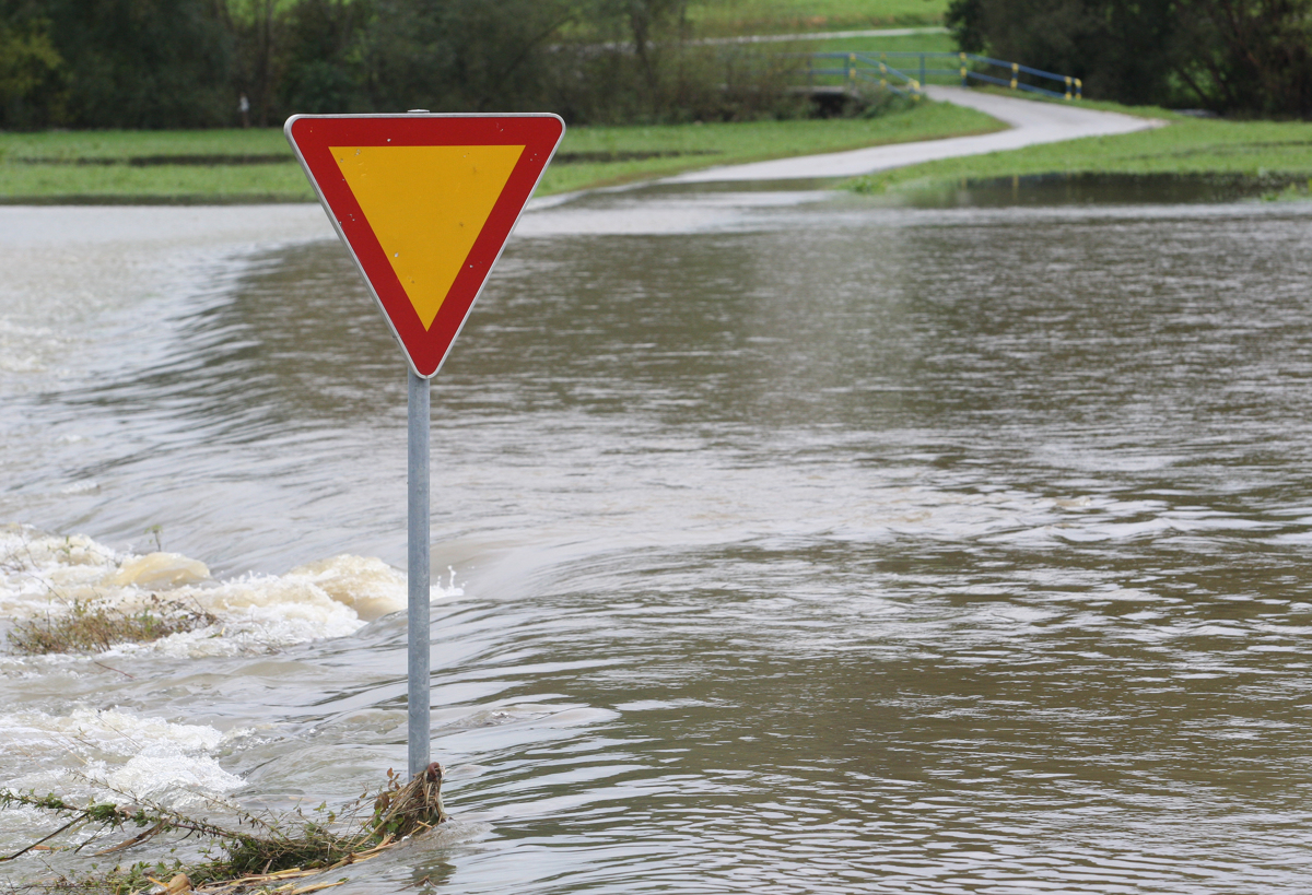 Banovino po decembrskem potresu zdaj prizadela še ujma
