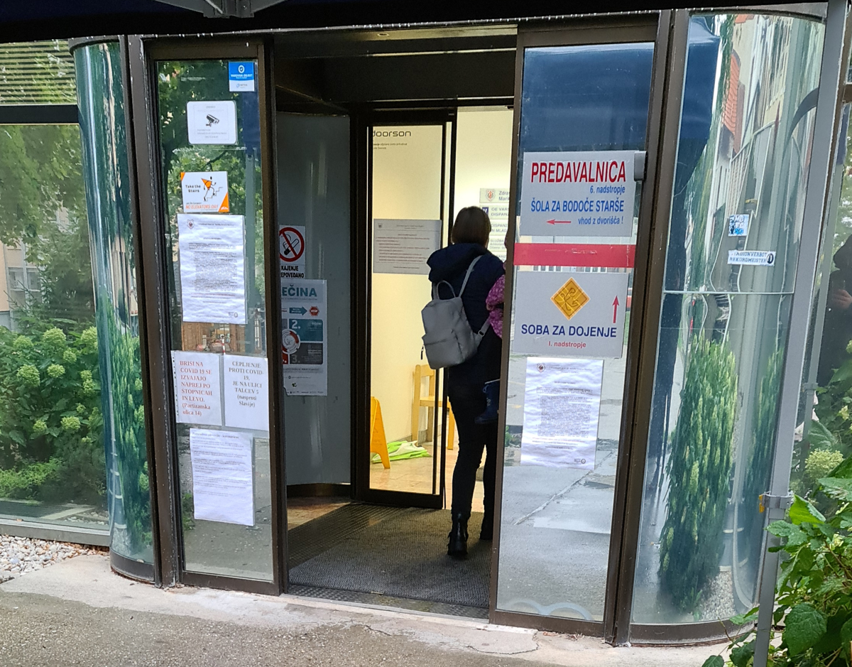 V mariborskem zdravstvenem domu odsotnih več kot četrtina zdravnikov: Na pregled se bo čakalo še dlje
