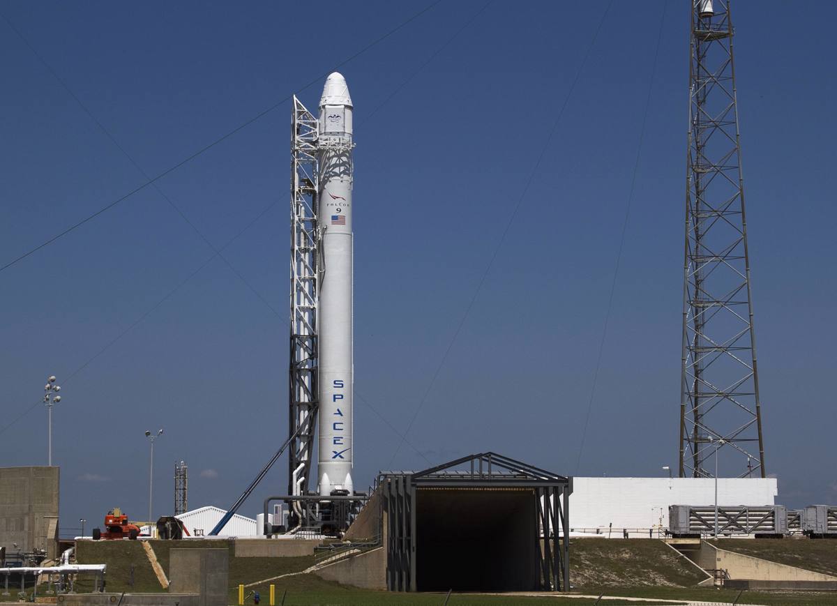 Muskova raketa bo kmalu nenadzorovano treščila na Luno
