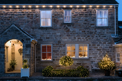 Dekoracija doma: Drobne reči, ki polepšajo praznike
