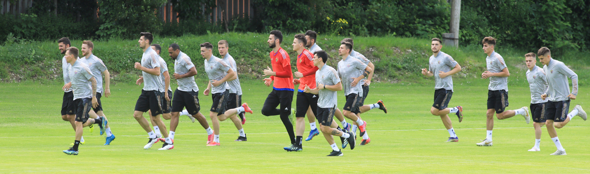 Konec počitnic za vijoličaste: V Ljudskem vrtu vadila tudi novinca