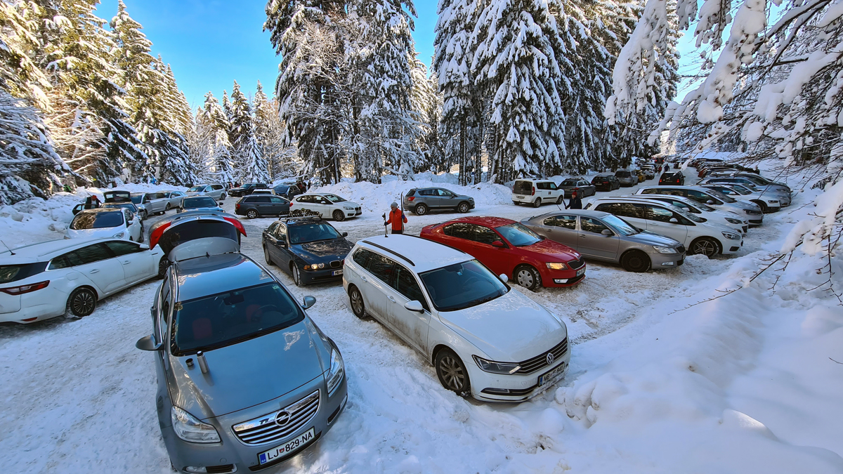 (FOTO) Bellevue in Areh: Zimsko veselje pod svobodnim soncem