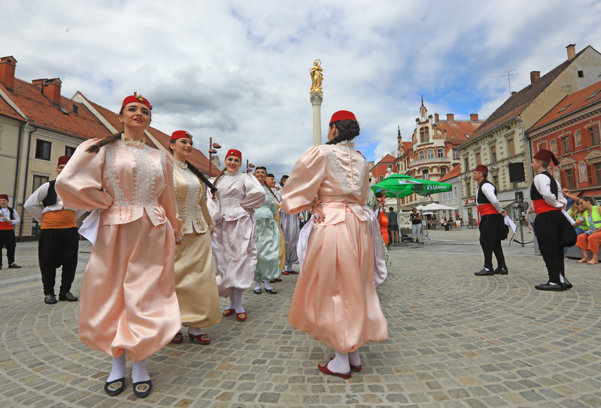 Kako je Folkart znova odprl okno v svet