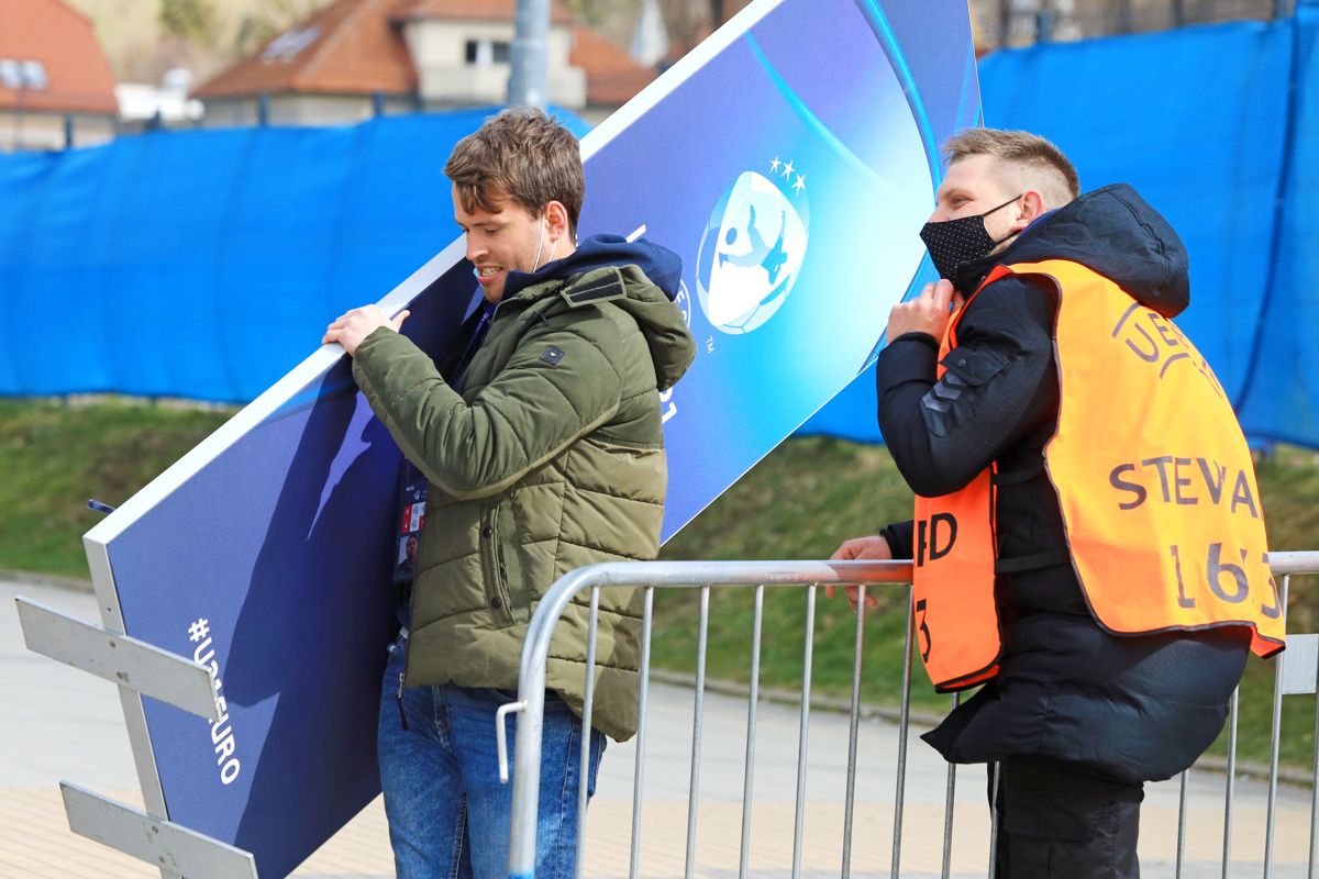 Kako potekajo še zadnje priprave na začetek evropskega nogometnega prvenstva do 21 let v Mariboru