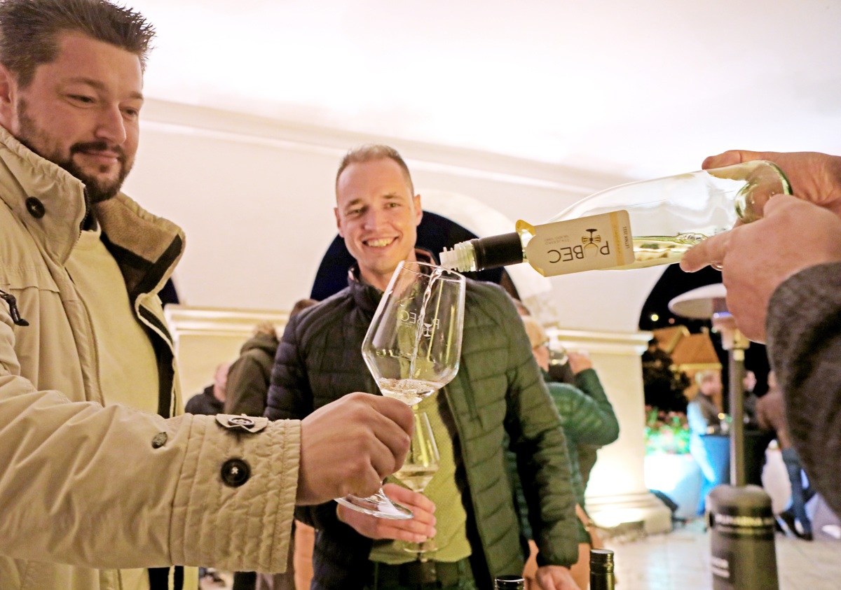 Salon štajerskih mladih vin Pubec: Tako je bilo pod arkadami mariborskega gradu
