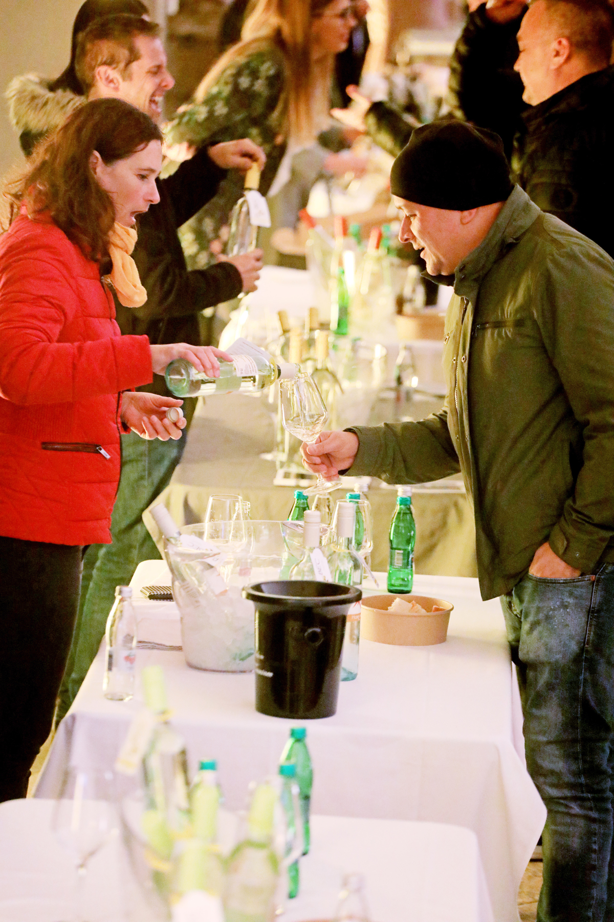 Salon štajerskih mladih vin Pubec: Tako je bilo pod arkadami mariborskega gradu
