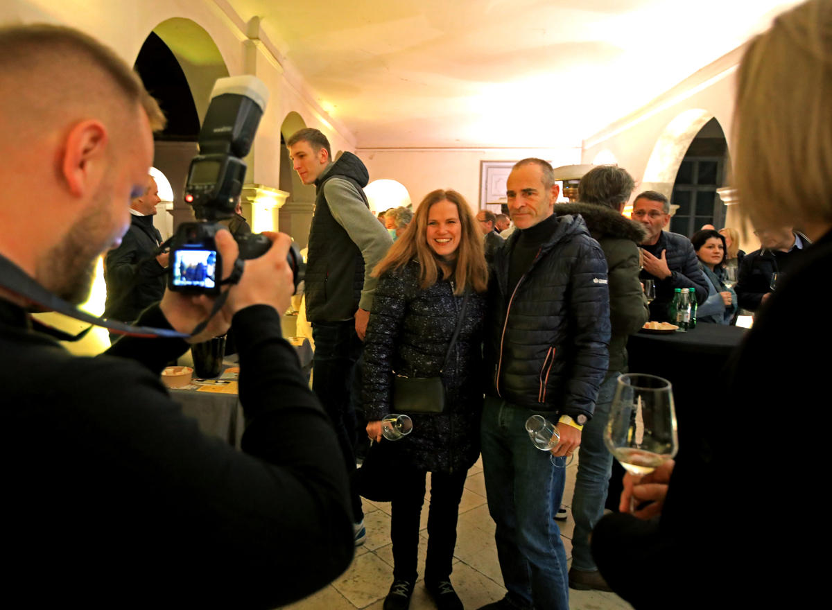 Salon štajerskih mladih vin Pubec: Tako je bilo pod arkadami mariborskega gradu
