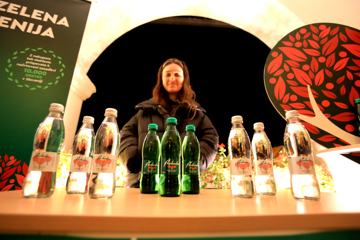 Salon štajerskih mladih vin Pubec: Tako je bilo pod arkadami mariborskega gradu
