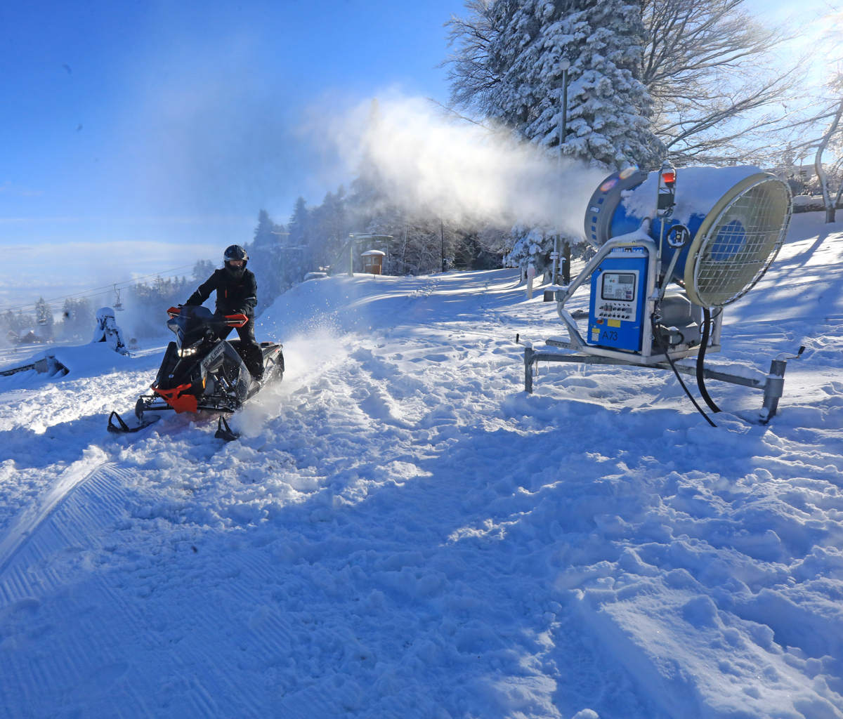 (FOTO) Snežna idila na Mariborskem Pohorju: Kdaj se začne smučarska sezona

