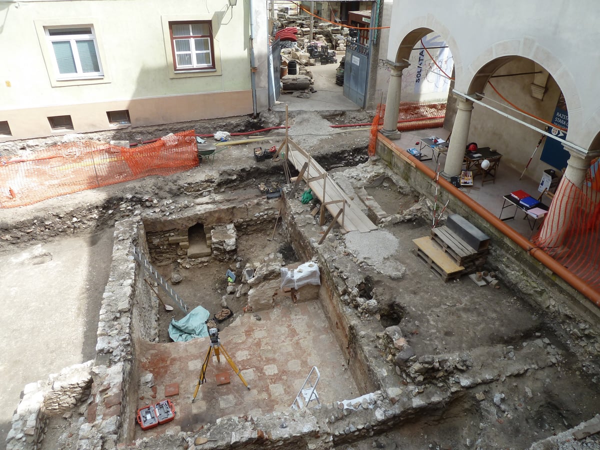 Muzejski trg nekoč razkošna rimska vila