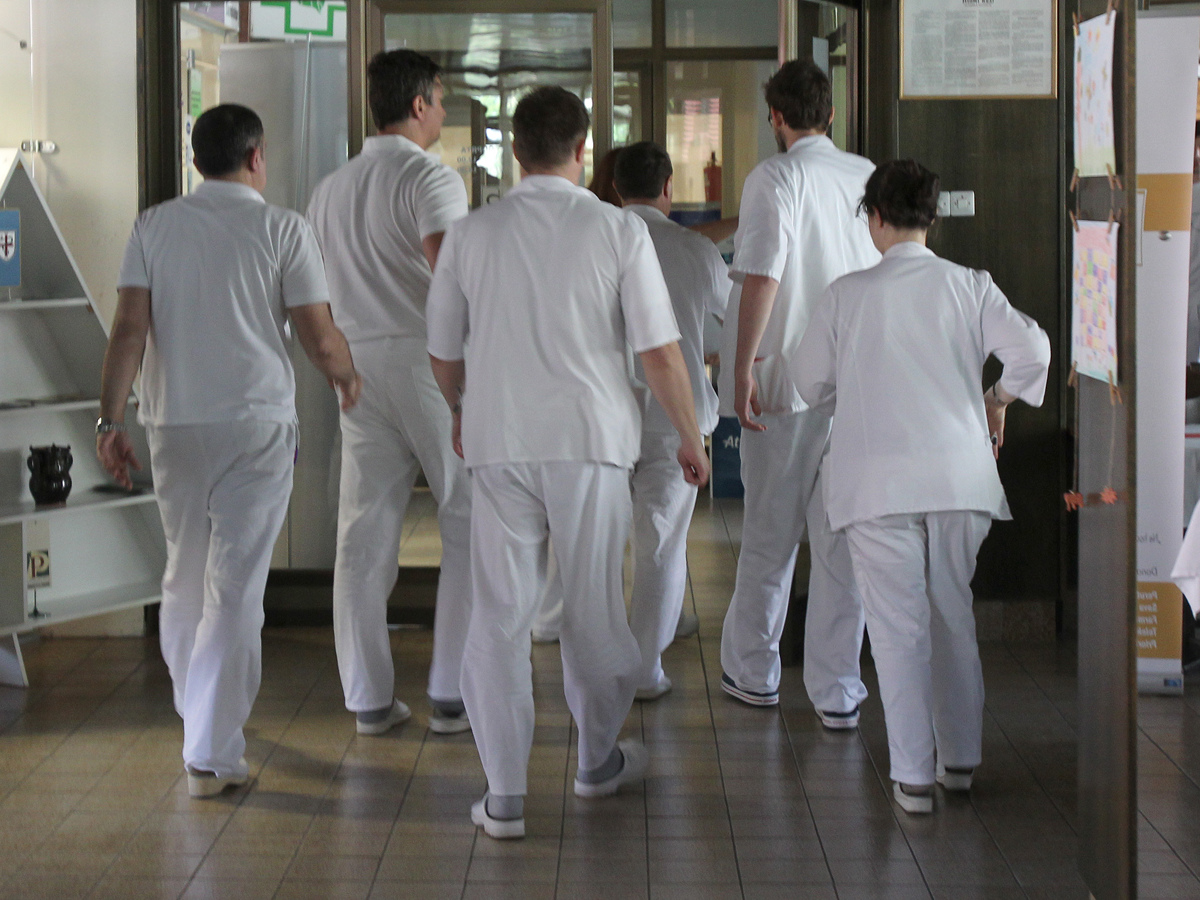 Reforma: zdravniki ostro proti ministrici