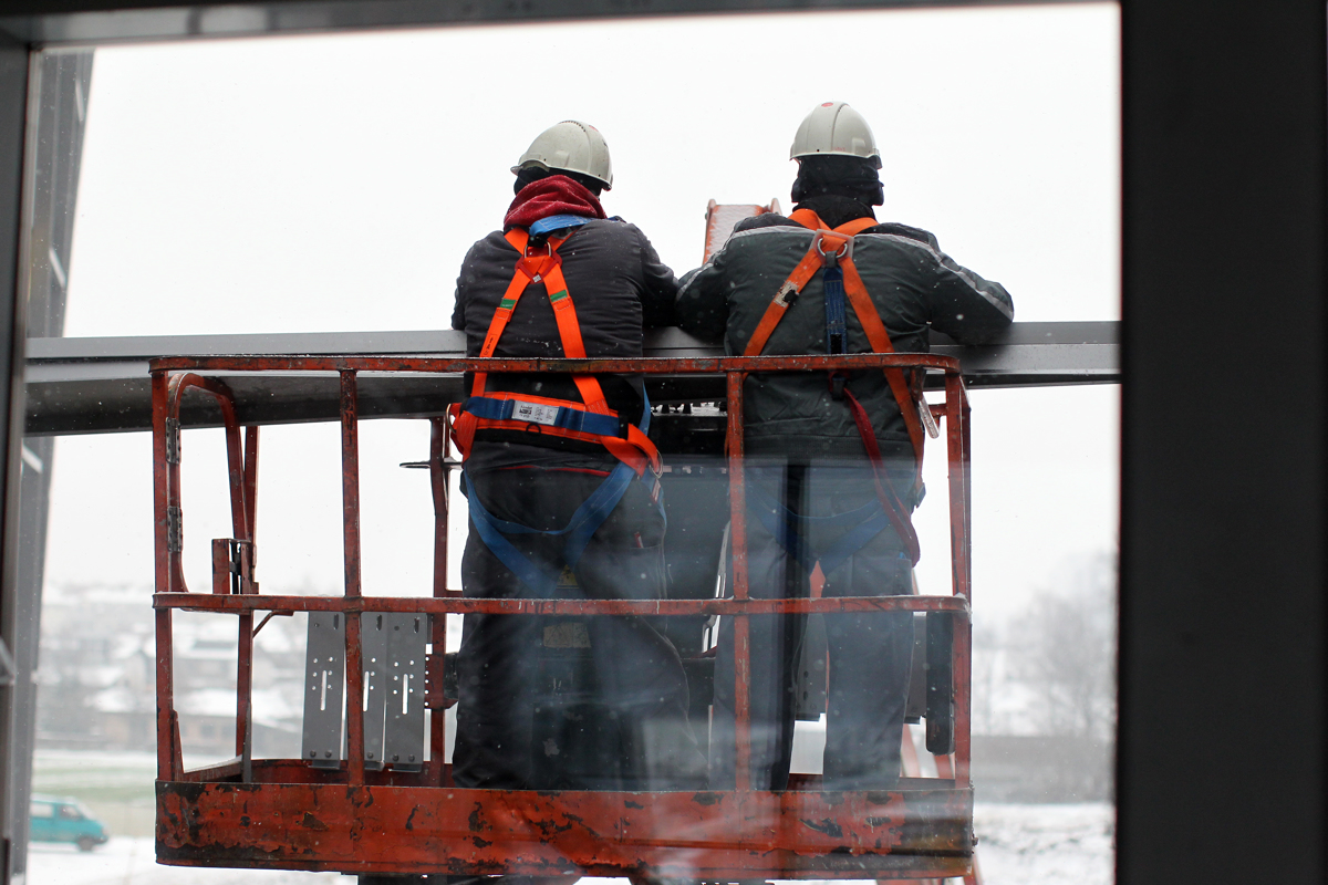 Višja minimalna plača?