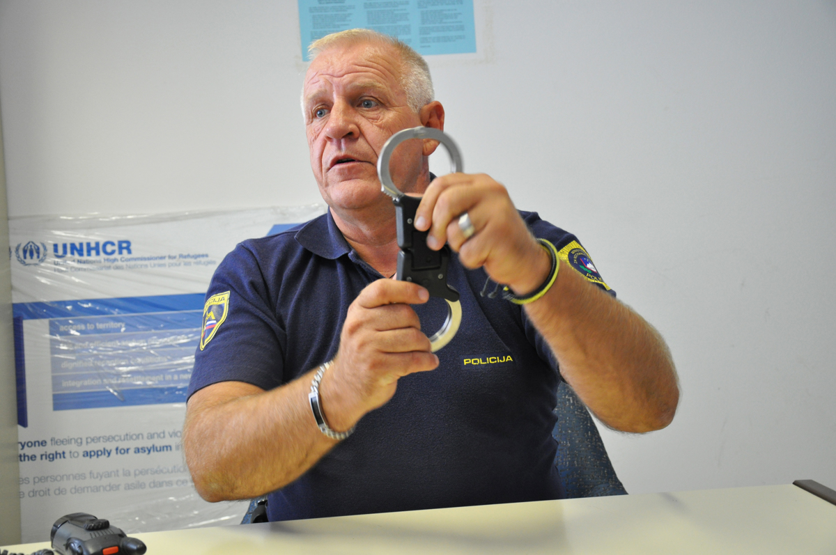 Biti policist v tem norem svetu