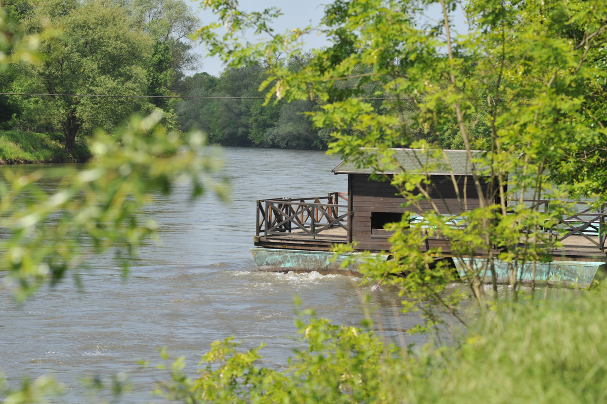 Kmeti blokirali biosferno območje Mura