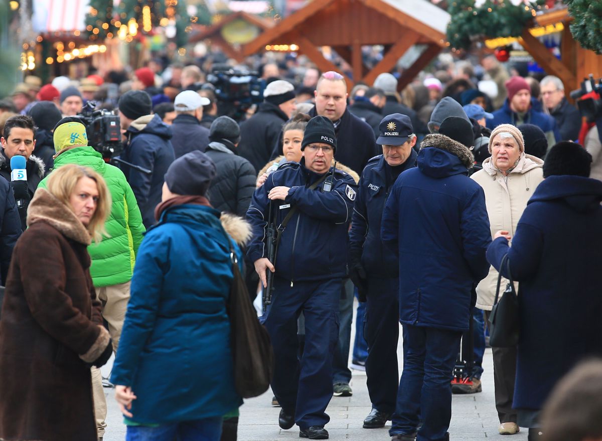 Več vprašanj kot odgovorov za zagotavljanje varnosti
