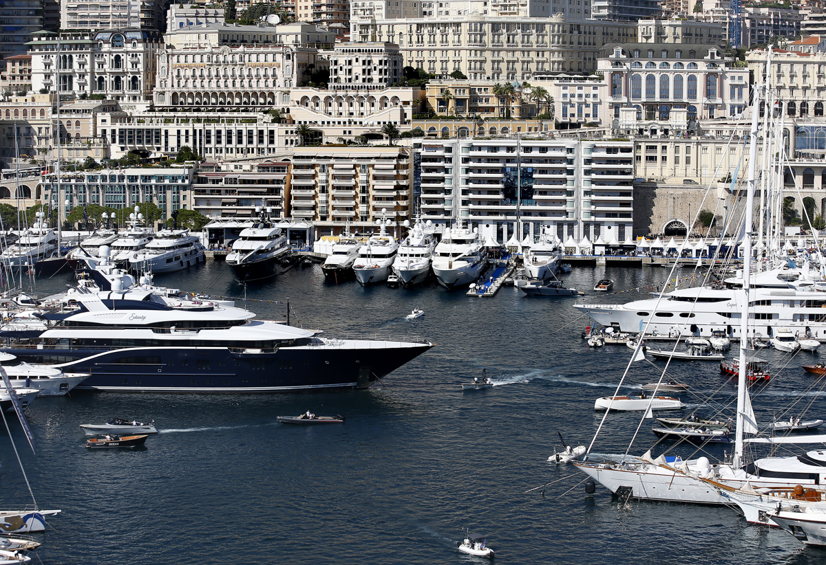 Bogataši: nekoč sramežljivi, danes ponosni