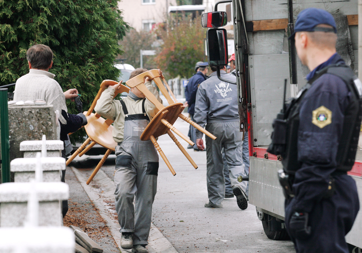 Lani za polovico manj deložacij