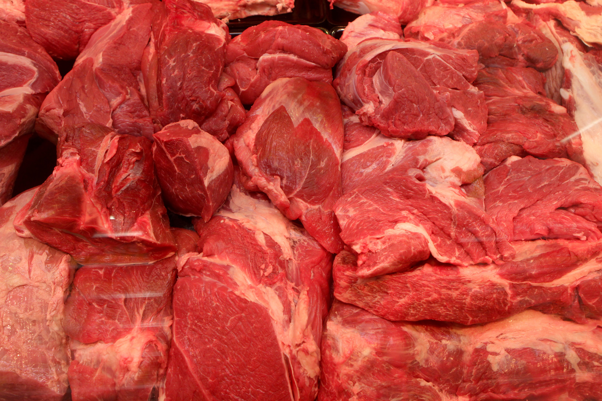 V črnogorskem pristanišču se je pojavila pošiljka 34 let starega mesa