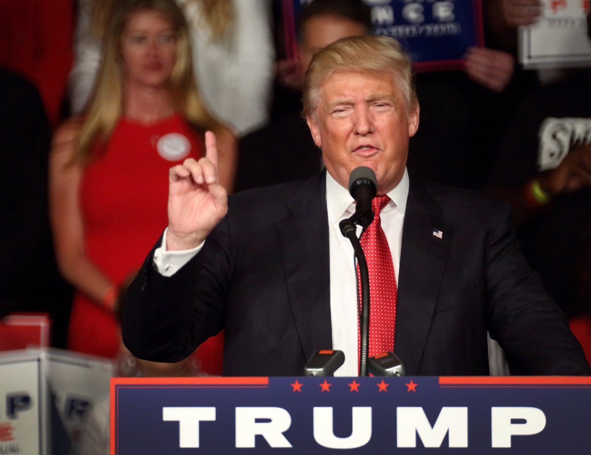 Washington Post: Trump z denarjem iz dobrodelne organizacije plačeval sodne poravnave