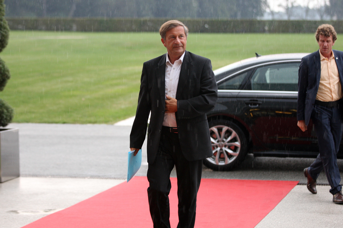 Erjavec pričakuje zaradi Melanie Trump lažjo dostopnost, ne pa odpustkov