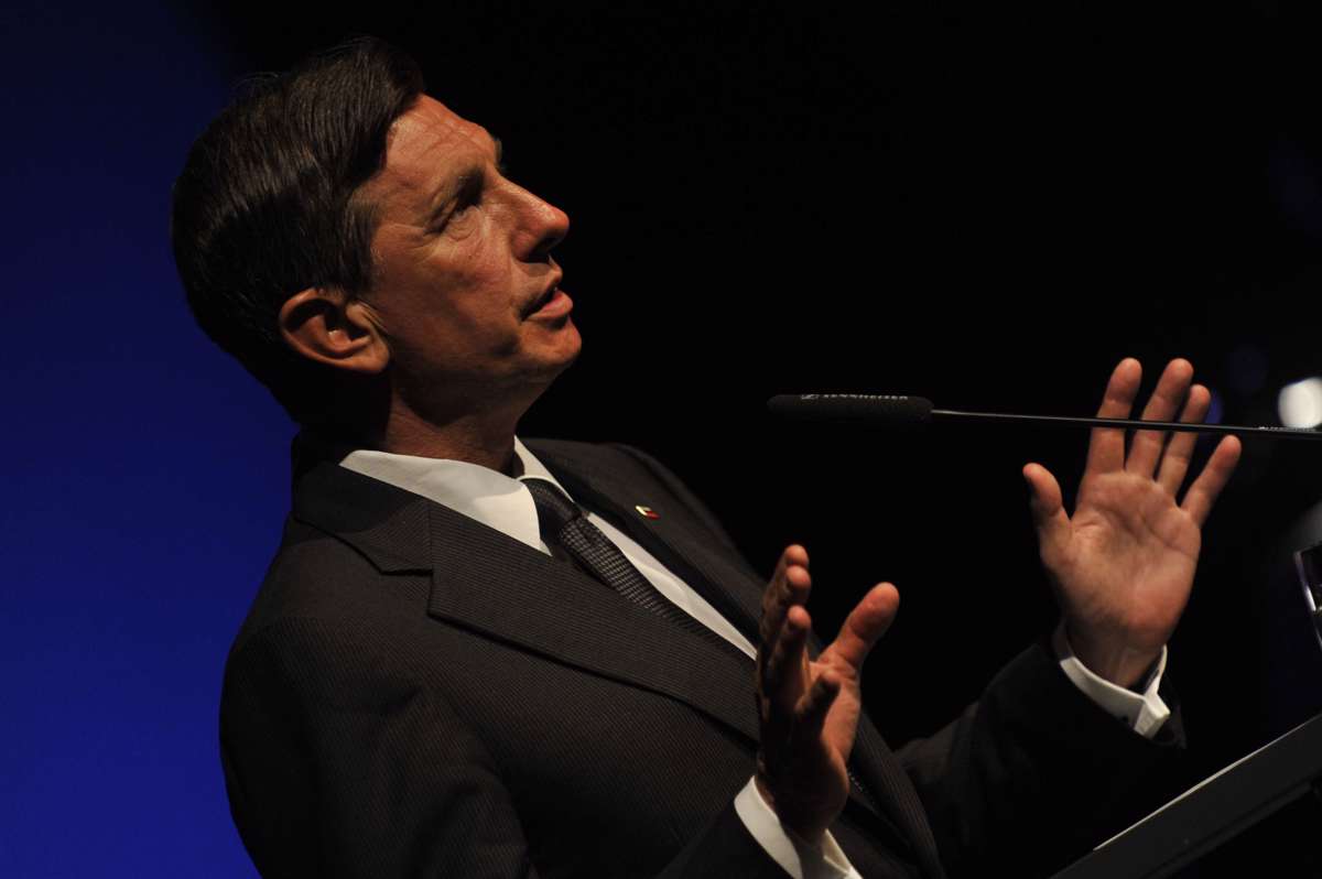 Pahor na uradni obisk v Iran, v Teheranu Slovenija spet odpira veleposlaništvo