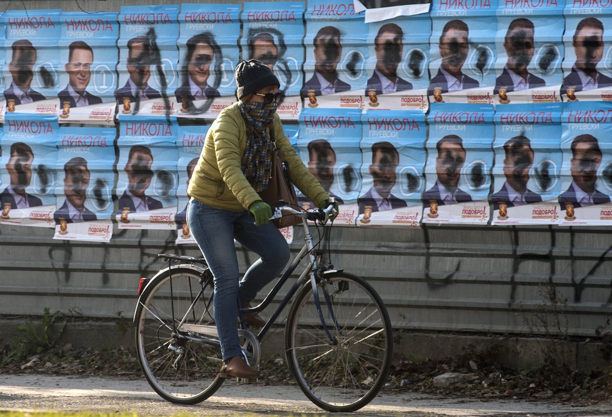 V Makedoniji danes dolgo pričakovane predčasne parlamentarne volitve